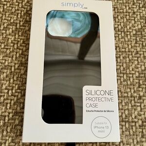 Simply silicone protective case for iPhone 13 mini Color: Black